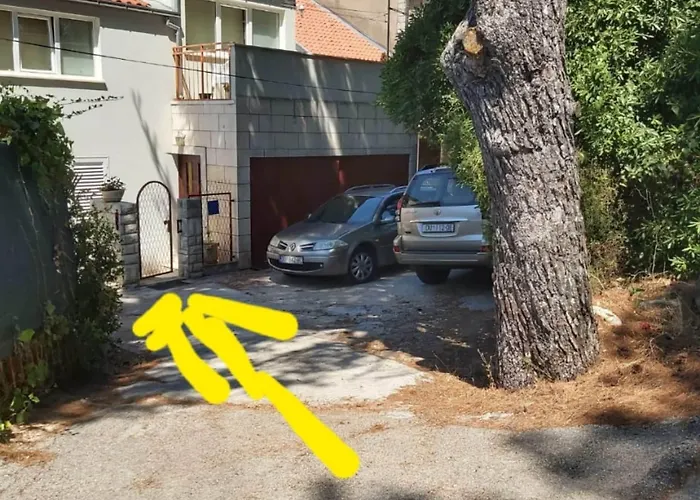 Big Terrace - With Terrace And View - First Floor Daire