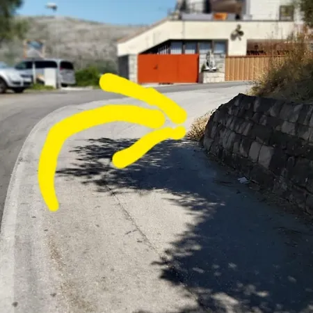 Big Terrace - With Terrace And View - First Floor Dubrownik