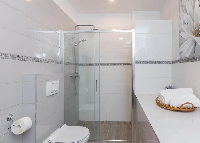 Big Terrace - With Terrace And View - First Floor دوبروفينك