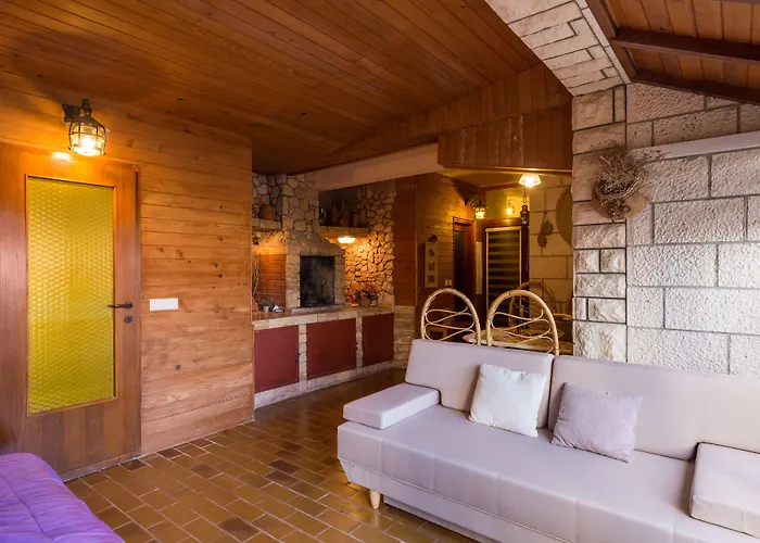 Big Terrace - With Terrace And View - First Floor * دوبروفينك