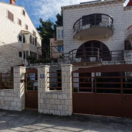 Апартаменты Big Terrace - With Terrace And View - First Floor
